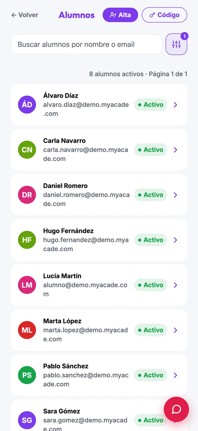 Listado de alumnos con búsqueda y filtros